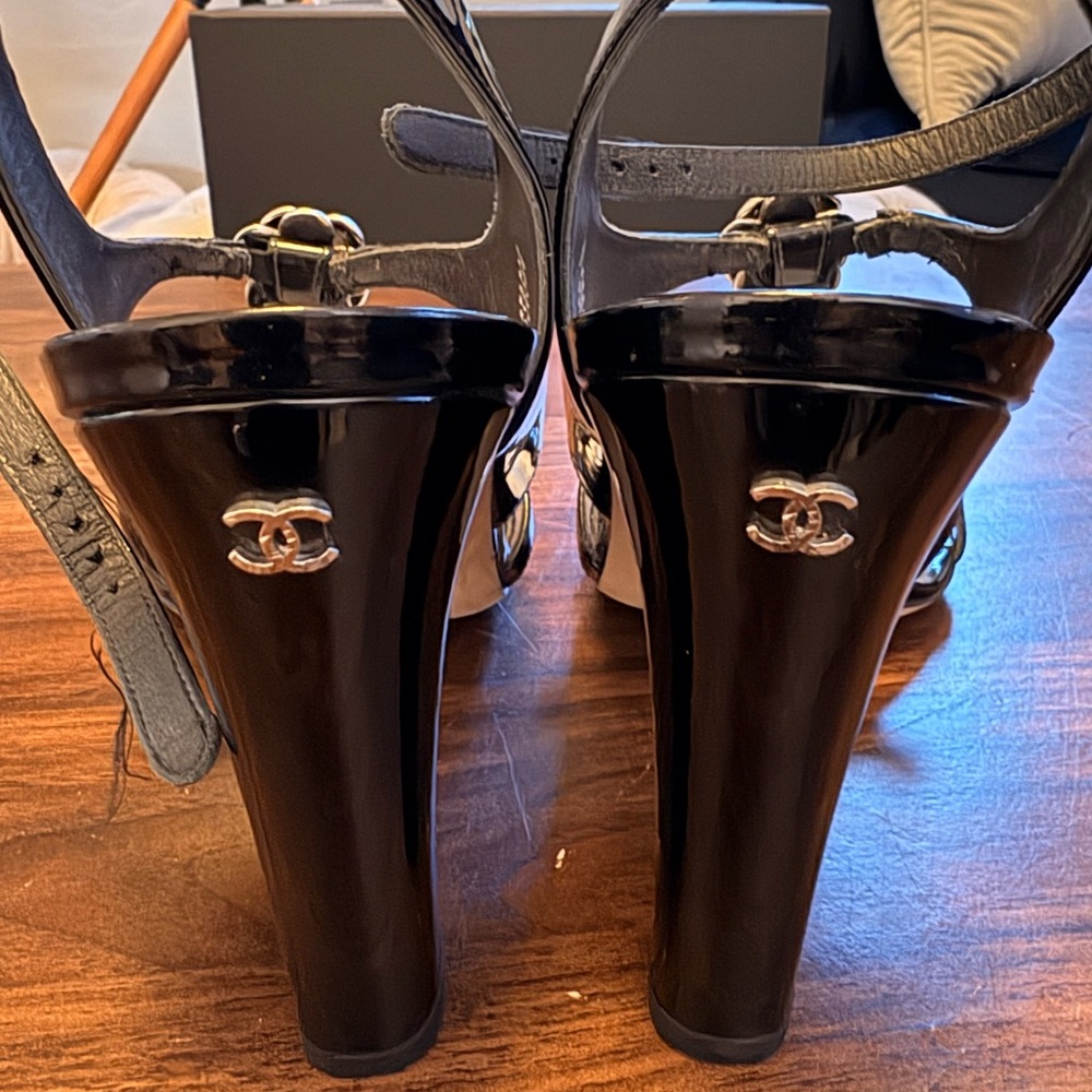 Chanel patent leather shoes 37 - Picture 5 of 5